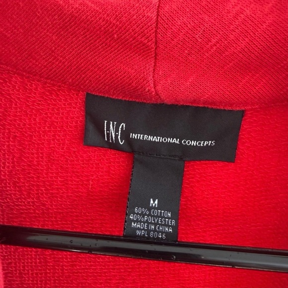 Size Medium Tops, Sweaters, Pull Over, Workout Top Set - 7 Pieces - Picture 5 of 15